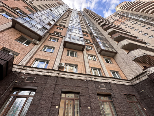 Продам однокомнатную (1-комн.) квартиру, Есенина ул, 1к1, Санкт-Петербург г