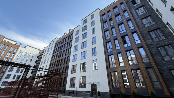 Продам двухкомнатную (2-комн.) квартиру, Кабардинская ул, 218, Нальчик г