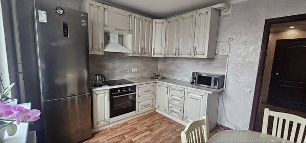 Продам двухкомнатную (2-комн.) квартиру, им. Генерала Трошева Г.Н. ул, 37, Краснодар г