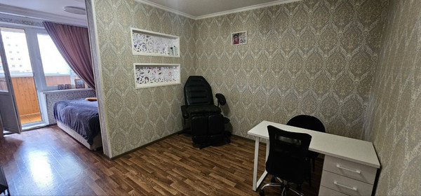 Продам двухкомнатную (2-комн.) квартиру, им. Генерала Трошева Г.Н. ул, 37, Краснодар г