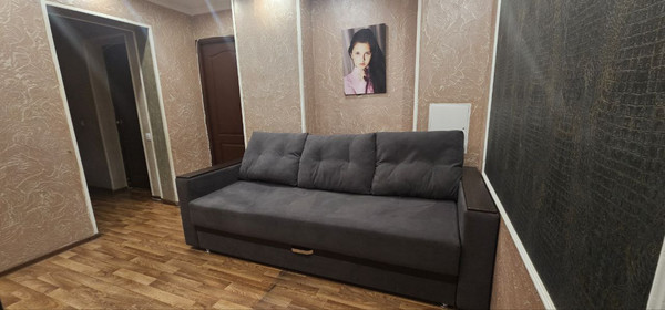 Продам двухкомнатную (2-комн.) квартиру, им. Генерала Трошева Г.Н. ул, 37, Краснодар г