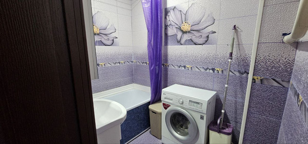 Продам двухкомнатную (2-комн.) квартиру, им. Генерала Трошева Г.Н. ул, 37, Краснодар г