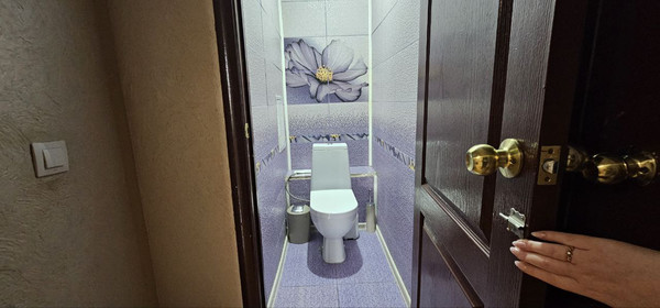 Продам двухкомнатную (2-комн.) квартиру, им. Генерала Трошева Г.Н. ул, 37, Краснодар г