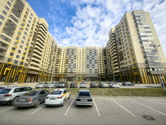 Продам однокомнатную (1-комн.) квартиру, Дмитровская ул, 24, Базарово д