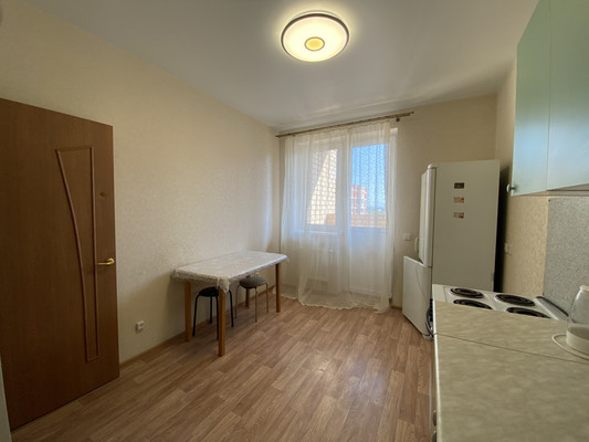 Сдам однокомнатную (1-комн.) квартиру, Западный Обход ул, 421, Краснодар г