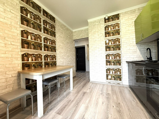 Продам однокомнатную (1-комн.) квартиру, П.Панина ул, 10, Калининград г