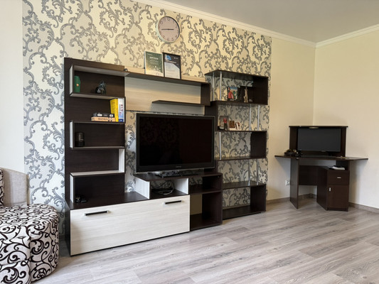 Продам однокомнатную (1-комн.) квартиру, П.Панина ул, 10, Калининград г