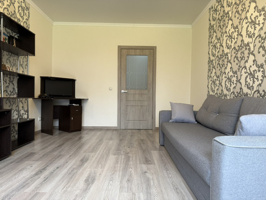 Продам однокомнатную (1-комн.) квартиру, П.Панина ул, 10, Калининград г