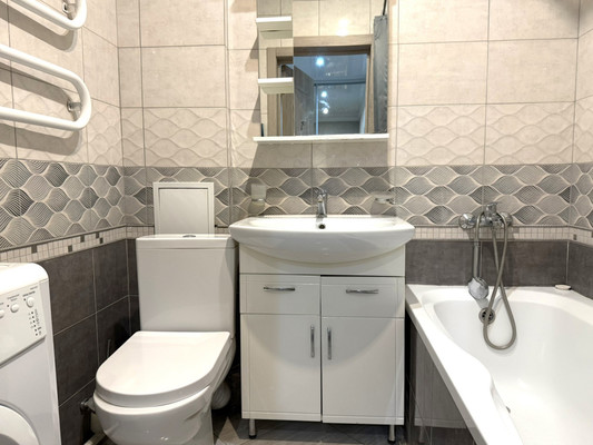 Продам однокомнатную (1-комн.) квартиру, П.Панина ул, 10, Калининград г