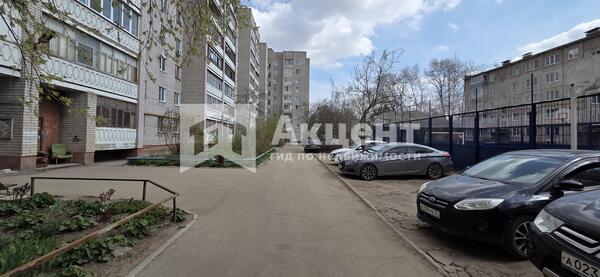 Продам трехкомнатную (3-комн.) квартиру, Красных Зорь ул, 45, Иваново г