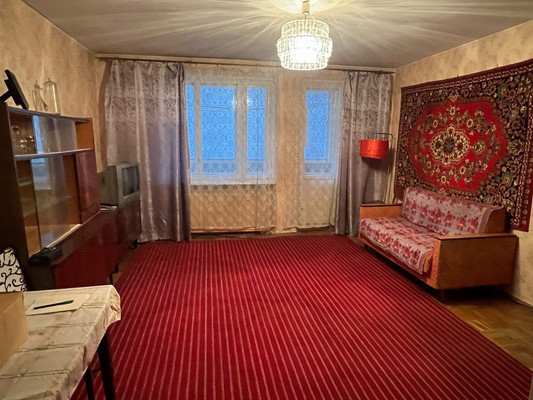 Продам трехкомнатную (3-комн.) квартиру, Ириновский пр-кт, 17Ак2, Санкт-Петербург г