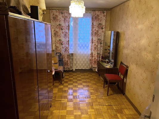 Продам трехкомнатную (3-комн.) квартиру, Ириновский пр-кт, 17Ак2, Санкт-Петербург г