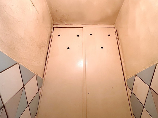 Продам трехкомнатную (3-комн.) квартиру, Ириновский пр-кт, 17Ак2, Санкт-Петербург г