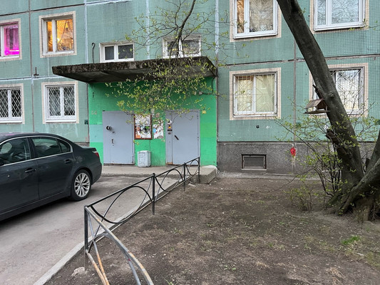 Продам трехкомнатную (3-комн.) квартиру, Ириновский пр-кт, 17Ак2, Санкт-Петербург г