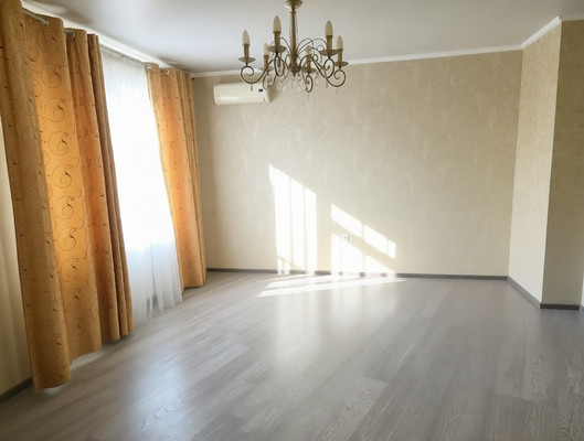 Продам многокомнатную квартиру, Гаражная ул, 67, Краснодар г