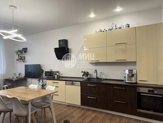 Продам трехкомнатную (3-комн.) квартиру, Чкалова ул, 2, Ильинский рп