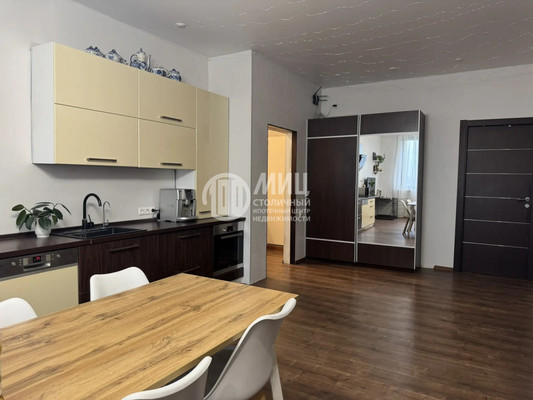 Продам трехкомнатную (3-комн.) квартиру, Чкалова ул, 2, Ильинский рп