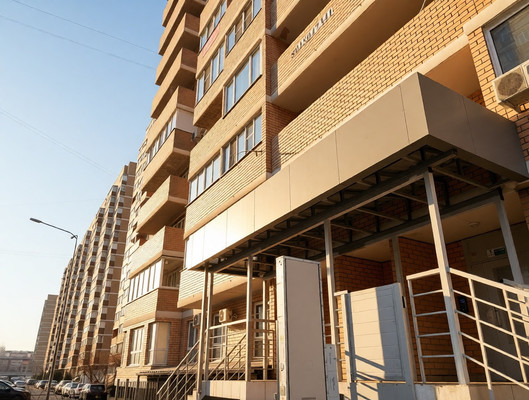 Продам двухкомнатную (2-комн.) квартиру, им. Евгении Жигуленко ул, 7к1, Краснодар г