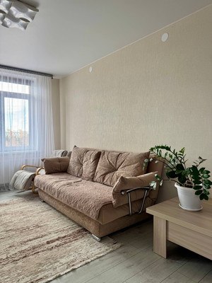 Продам двухкомнатную (2-комн.) квартиру, Пионерская ул, 28, Ханты-Мансийск г