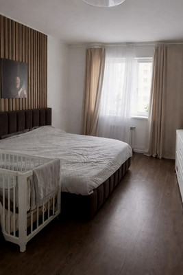 Продам двухкомнатную (2-комн.) квартиру, Югорская ул, 11, Ханты-Мансийск г