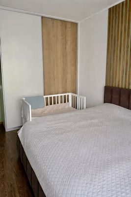 Продам двухкомнатную (2-комн.) квартиру, Югорская ул, 11, Ханты-Мансийск г