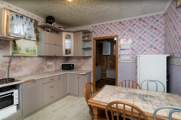 Продам дом, Гагарина ул, 273, Ханты-Мансийск г, 0 км от города