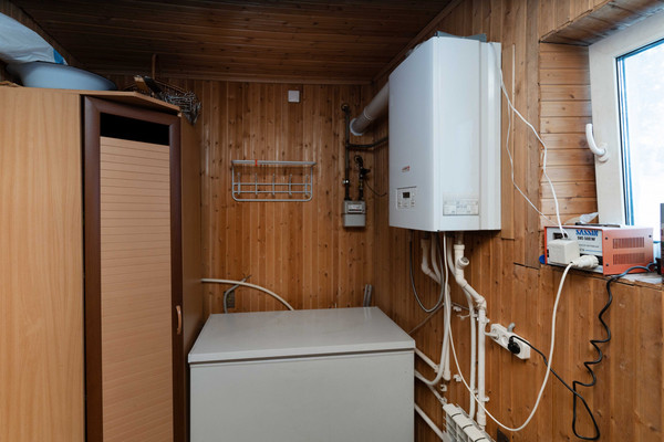 Продам дом, Гагарина ул, 273, Ханты-Мансийск г, 0 км от города