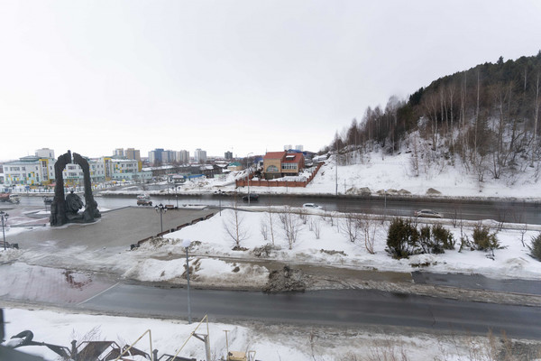 Продам дом, Гагарина ул, 273, Ханты-Мансийск г, 0 км от города