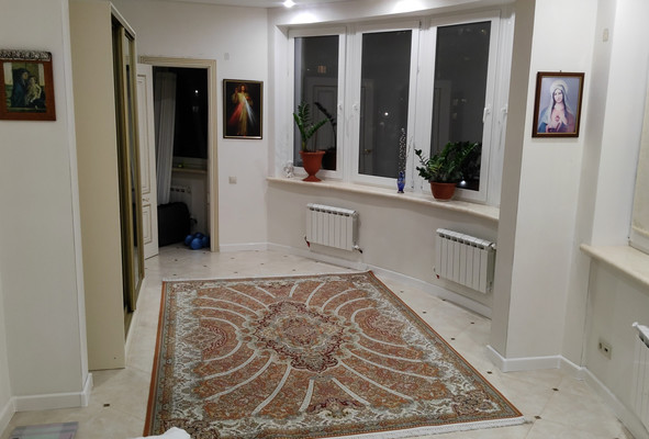 Продам трехкомнатную (3-комн.) квартиру, Молодежная ул, 7к1, Химки г