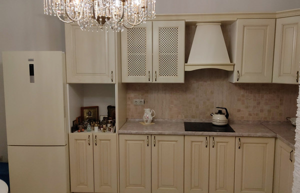 Продам трехкомнатную (3-комн.) квартиру, Молодежная ул, 7к1, Химки г