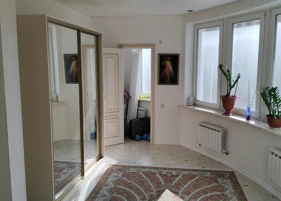 Продам трехкомнатную (3-комн.) квартиру, Молодежная ул, 7к1, Химки г