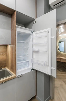 Продам двухкомнатную (2-комн.) квартиру, Аэропортовская ул, 25, Казань г