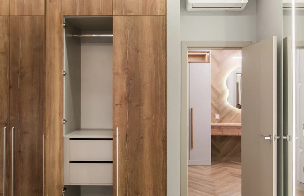 Продам двухкомнатную (2-комн.) квартиру, Аэропортовская ул, 25, Казань г