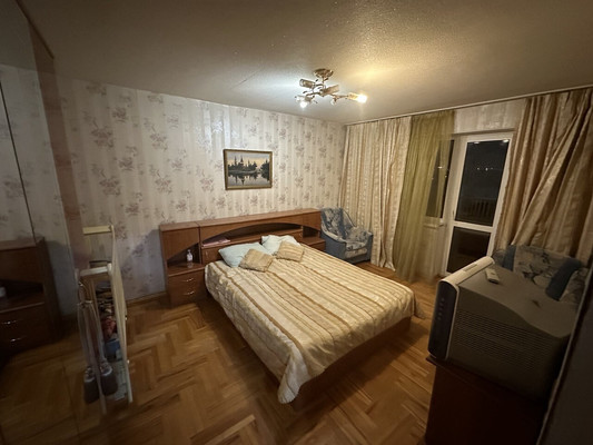 Продам двухкомнатную (2-комн.) квартиру, Красная ул, 260, Кропоткин г