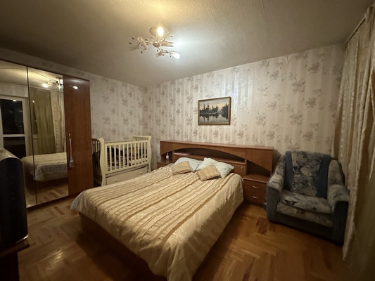 Продам двухкомнатную (2-комн.) квартиру, Красная ул, 260, Кропоткин г