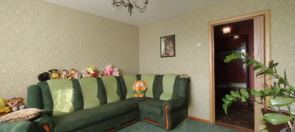 Продам трехкомнатную (3-комн.) квартиру, Западный мкр, 13, Гулькевичи г