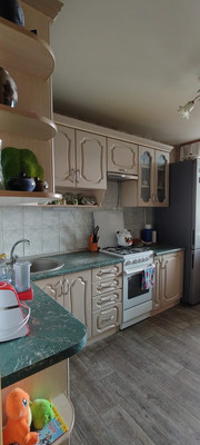 Продам трехкомнатную (3-комн.) квартиру, Западный мкр, 13, Гулькевичи г