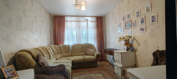 Продам трехкомнатную (3-комн.) квартиру, Западный мкр, 13, Гулькевичи г