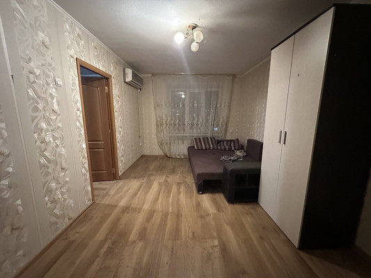 Продам двухкомнатную (2-комн.) квартиру, Гоголя ул, 166, Кропоткин г