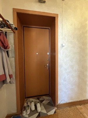 Продам трехкомнатную (3-комн.) квартиру, Кувыкина ул, 10, Октябрьский г