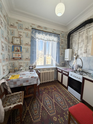 Продам трехкомнатную (3-комн.) квартиру, Кувыкина ул, 10, Октябрьский г