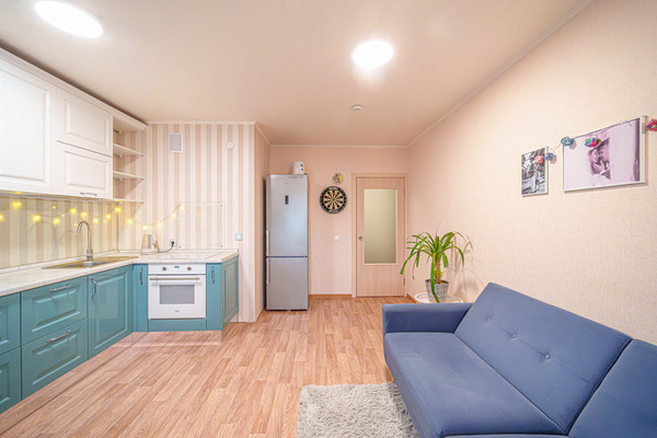 Продам двухкомнатную (2-комн.) квартиру, Кисловодская ул, 12, Пермь г