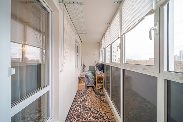 Продам двухкомнатную (2-комн.) квартиру, Кисловодская ул, 12, Пермь г