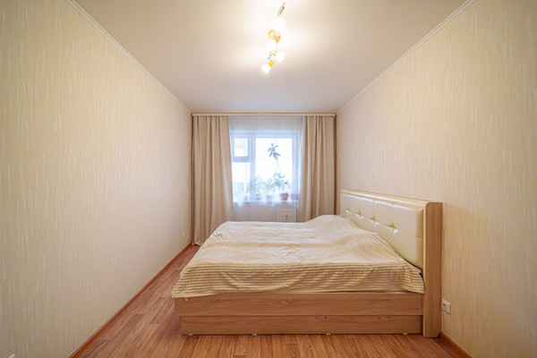 Продам двухкомнатную (2-комн.) квартиру, Кисловодская ул, 12, Пермь г