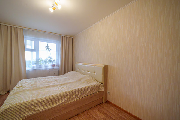 Продам двухкомнатную (2-комн.) квартиру, Кисловодская ул, 12, Пермь г