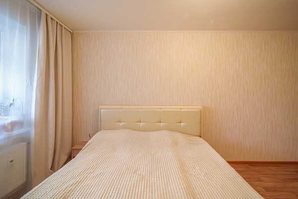 Продам двухкомнатную (2-комн.) квартиру, Кисловодская ул, 12, Пермь г