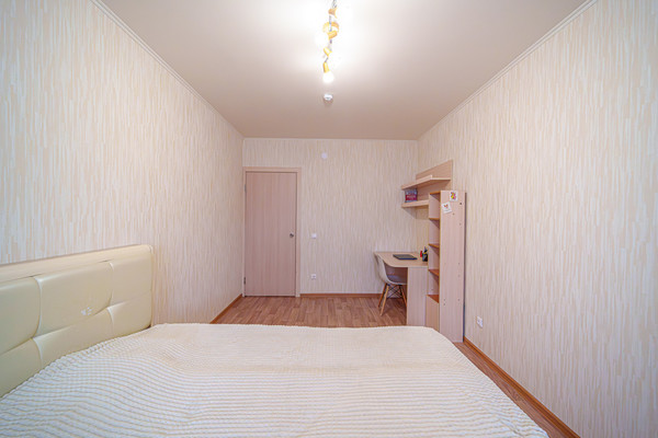 Продам двухкомнатную (2-комн.) квартиру, Кисловодская ул, 12, Пермь г