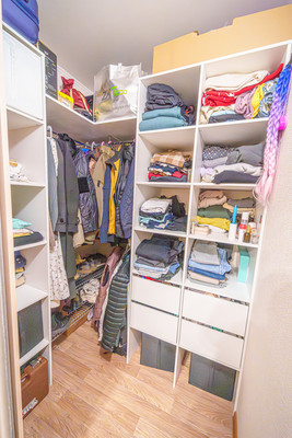 Продам двухкомнатную (2-комн.) квартиру, Кисловодская ул, 12, Пермь г