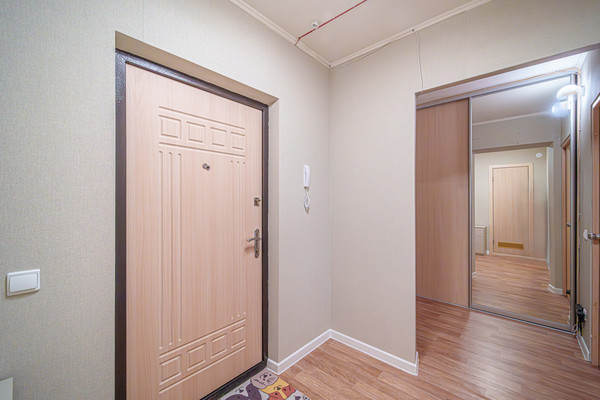 Продам двухкомнатную (2-комн.) квартиру, Кисловодская ул, 12, Пермь г