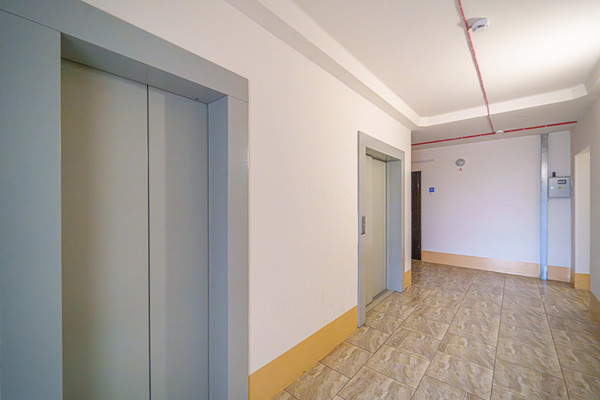 Продам двухкомнатную (2-комн.) квартиру, Кисловодская ул, 12, Пермь г